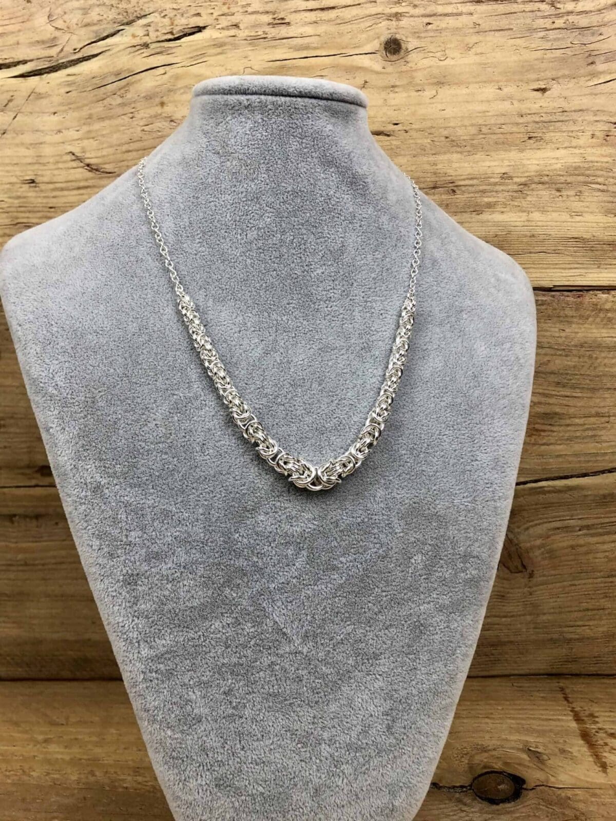 Graduated byzantine necklace kit