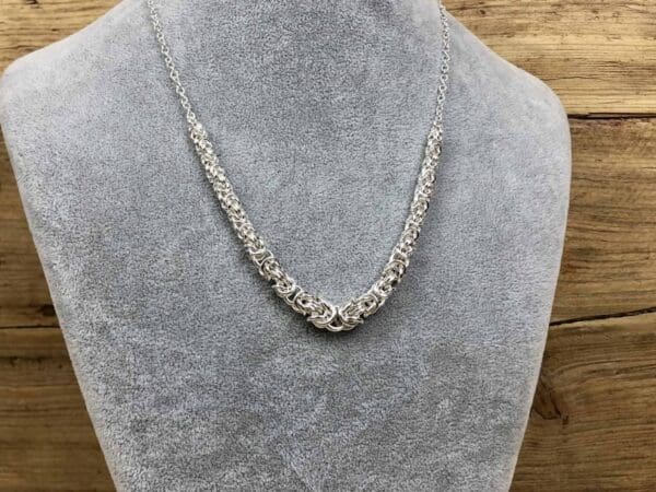 Graduated byzantine necklace kit