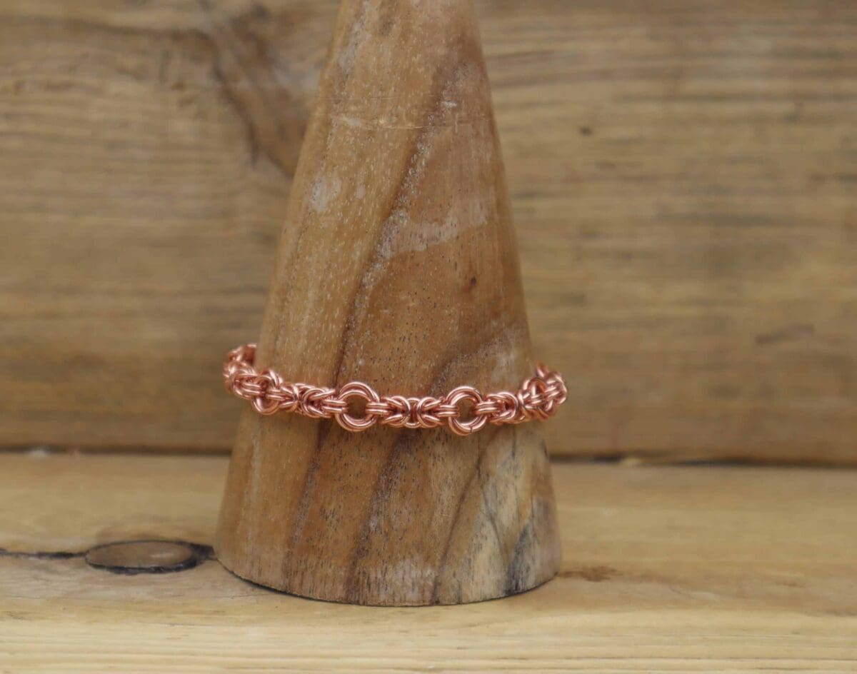 Byzantine and Roses Chain Maille Bracelet Kit - Image 5