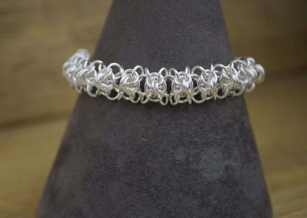 Sprite Weave Chain Maille Jewellery Making Kit - Image 2