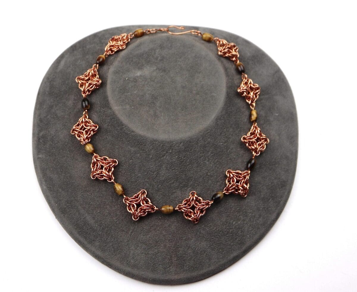 Celtic Labyrinth Unit Chain Maille Kit - Image 2