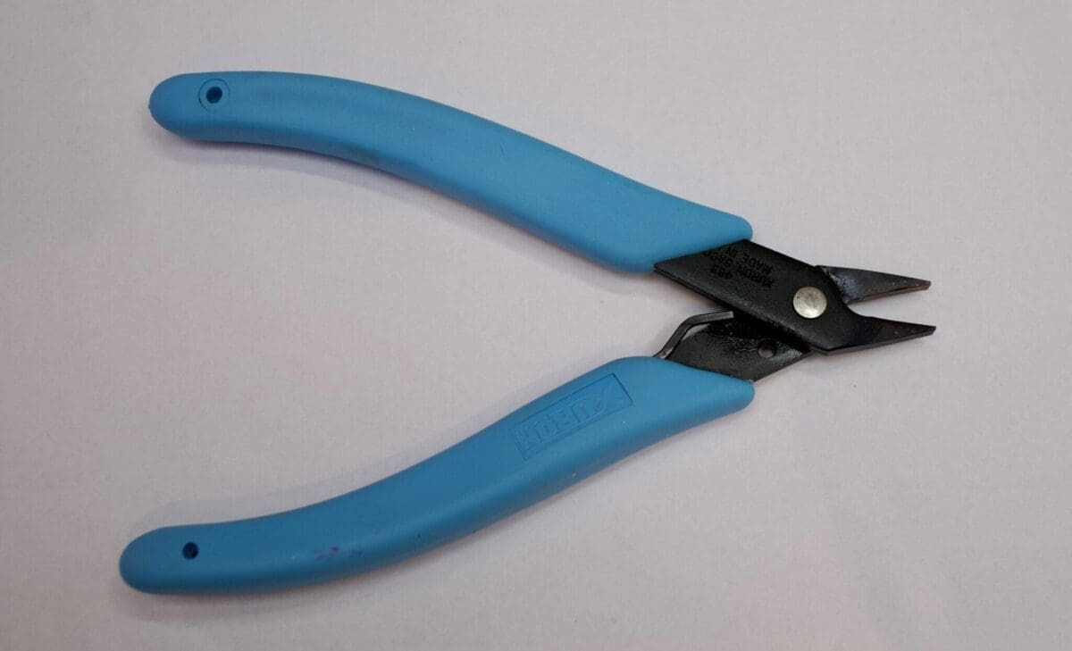 Xuron Short/Flat Nose Model 483