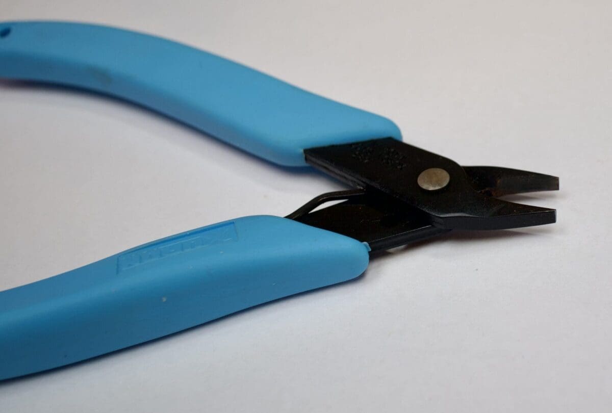 Xuron Short/Flat Nose Model 483 - Image 2
