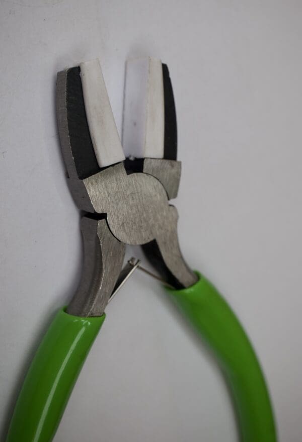 Nylon Jaw Jewellery Making Pliers - Image 2